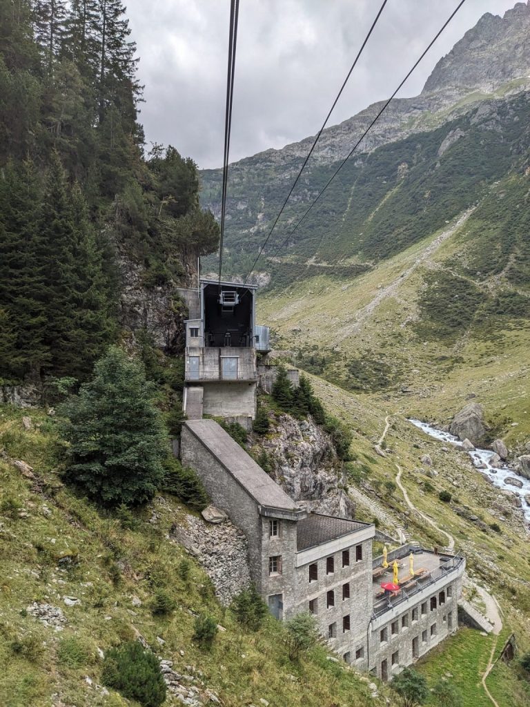 Luftseilbahn Käppeli – Trift — Bild 2