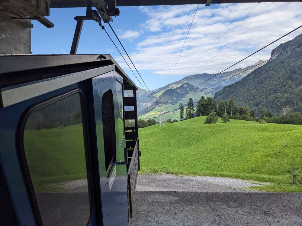 Luftseilbahn Mettlen – Rugisbalm